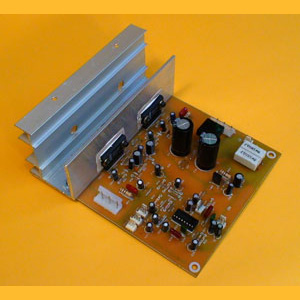 Amplificador de 40W con Control de Tonos y Volumen Controlados por Tensión