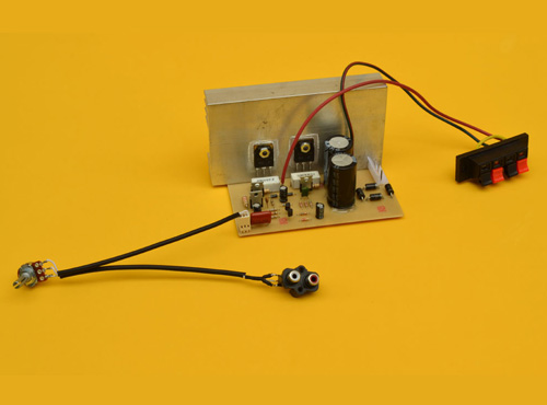 Amplificador Monofónico de 100 Watts con Transistores PNP