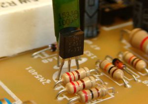 transistores pequeños